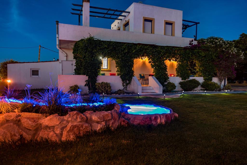 Villa Marqua Kalavárda Extérieur photo