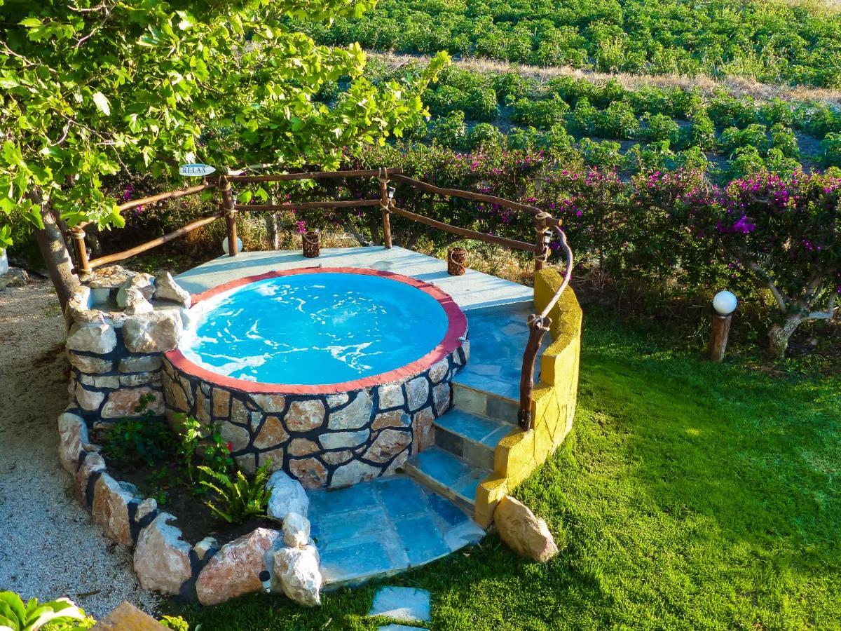 Villa Marqua Kalavárda Extérieur photo
